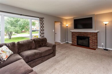 1129 68th St, Windsor Heights, IA 50324 - photo 2