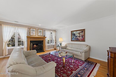 54 Tower Hill Dr (4)
