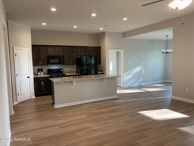 002 KITCHEN