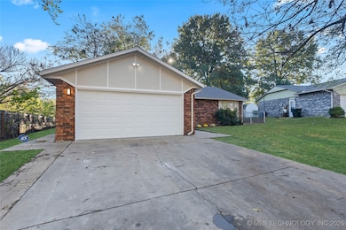 1915 S Muskogee St, Sapulpa, OK 74066 - photo 2