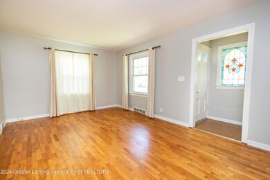 1318 George St, Lansing, MI 48910 - photo 7