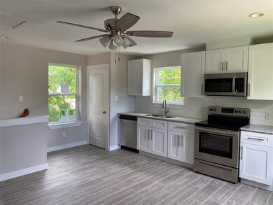 415 Avenue of Oaks St unit A, Houston, TX 77009 - photo 5