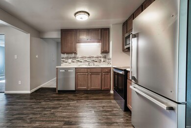 2904 Pinewood Dr, Fort Wayne, IN 46809 - photo 7