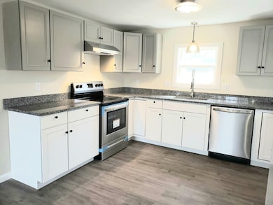 28 St Joseph's Dr, Nashua, NH 03060 - photo 4