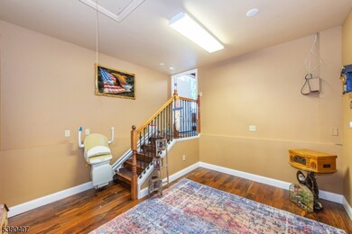 412 N 4th Ave, Hawthorne, NJ 07506 - photo 6