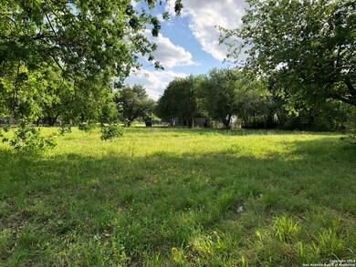 1100 N Morris St, Beeville, TX 78102 - photo 3