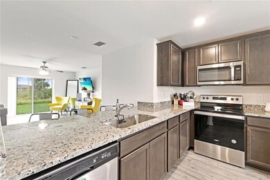 258 Lisette St, Fort Myers, FL 33913 - photo 6