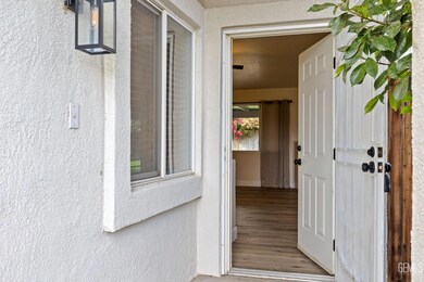 5903 Pendleton Falls Dr, Bakersfield, CA 93312 - photo 6