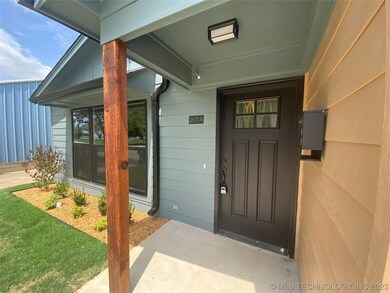 207 E 3rd St unit A, Owasso, OK 74055 - photo 2