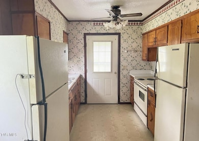 596 Big Smith Rd, Clintwood, VA 24228 - photo 6