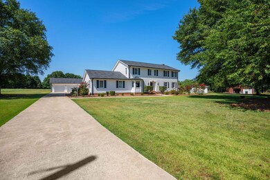 3162 Old Furnace Rd, Boiling Springs, SC 29316 - photo 3