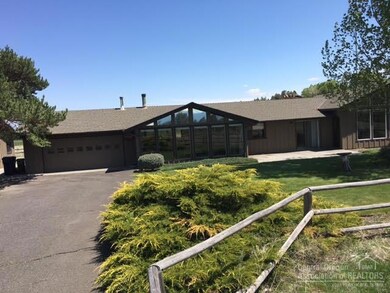 19349 Pinehurst Rd, Bend, OR 97703 - photo 2