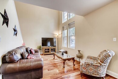 1938 Town Dr, Naperville, IL 60565 - photo 5