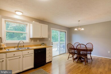 26400 Meadow Wood Dr, Mechanicsville, MD 20659 - photo 7