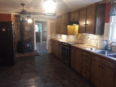 365 Sulphur Springs Rd, Shelbyville, TN 37160 - photo 2