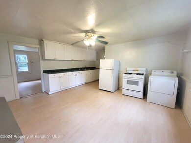 318 Wayne St unit 1, Archbald, PA 18403 - photo 3