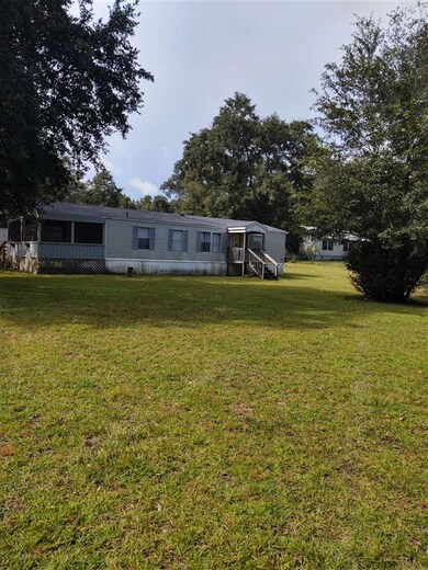 137 Oakland Dr, Crawfordville, FL 32327 - photo 3