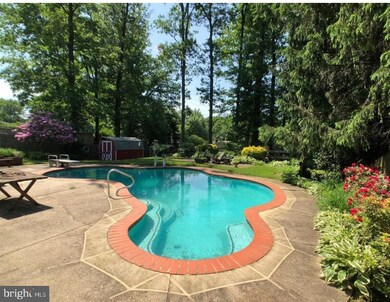 207 Hutton St, Gaithersburg, MD 20877 - photo 2