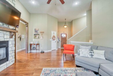 811 E Roubidoux St, Nixa, MO 65714 - photo 6