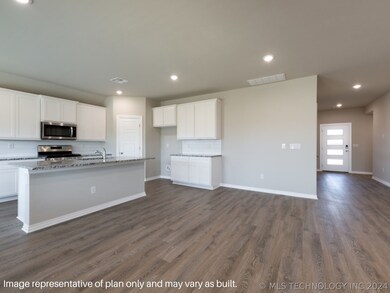 1401 Stonebrook St, Claremore, OK 74017 - photo 6