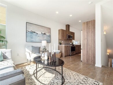 3212 15th Ave W unit C, Seattle, WA 98119 - photo 4