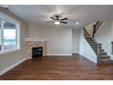 589 NE Evergreen Ave, Dallas, OR 97338 - photo 6