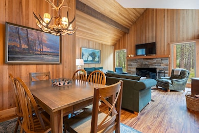 2-web-or-mls-13612-Floret-Black-Butte-Ra