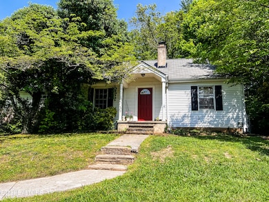 4301 Garden Dr, Knoxville, TN 37918 - photo 3