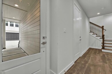 5736 White Magnolia St, Houston, TX 77091 - photo 6