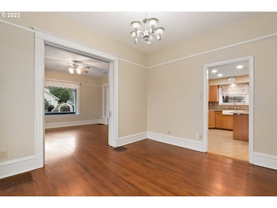 403 S School St, Newberg, OR 97132 - photo 7