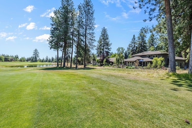 19558 Green Lakes Loop, Bend, OR 97702 - photo 2