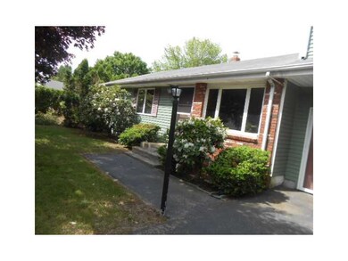 16 Sprague St, Greenville, RI 02828 - photo 2