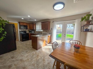 diningroom/kitchen