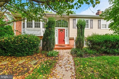 6708 Moly Dr, Falls Church, VA 22046 - photo 2