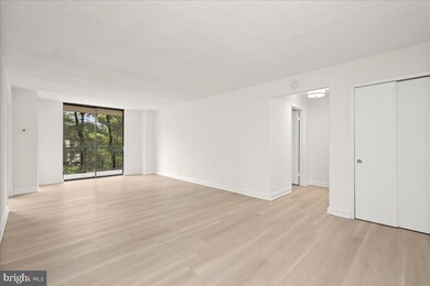 Westlake Towers unit 411, Bethesda, MD 20817 - photo 4