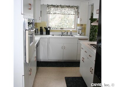 Kitchen this kitchen has a built in stove, dishwas