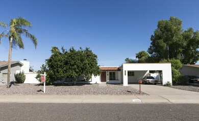 FRONT 01 - 83U2425