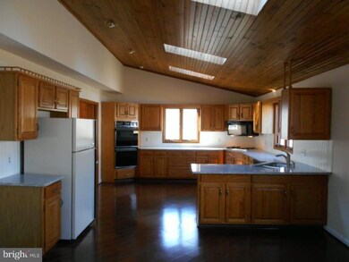 716 Harvard Ln, Newark, DE 19711 - photo 4