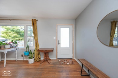 9201 Warwick Rd, Indianapolis, IN 46240 - photo 6