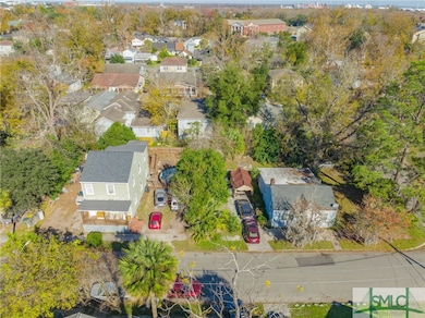 1136 E Waldburg St, Savannah, GA 31404 - photo 5