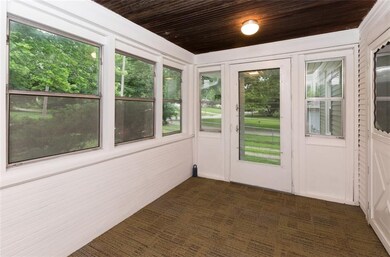 3839 E 30th St, Des Moines, IA 50317 - photo 5