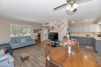 9925 W La Jolla Cir S, Sun City, AZ 85351 - photo 6