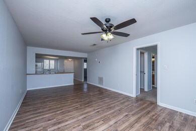 2178BeesFerryRdAptE09