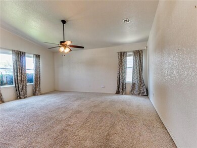 9121 Snowberry Dr, Oklahoma City, OK 73165 - photo 6