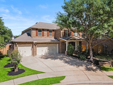 XL driveway with 3 car garage!