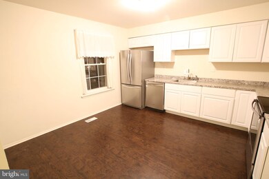 10509 E Wind Way, Columbia, MD 21044 - photo 3