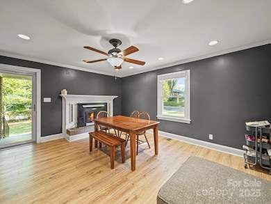 736 Spring St SW, Concord, NC 28025 - photo 7