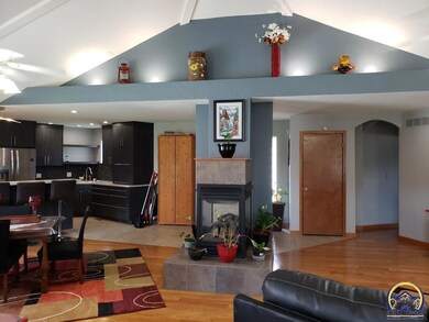 4100 SW Stone Ave, Topeka, KS 66610 - photo 4