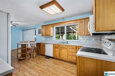 1621 4th Way NW, Center Point, AL 35215 - photo 5