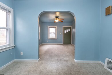 822 Byron Ave, Waterloo, IA 50702 - photo 7